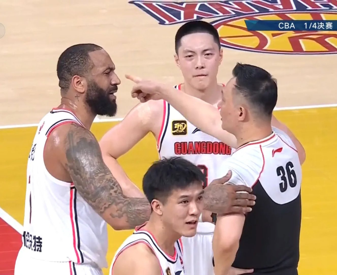 转折点！广州队强势反弹；CBA常规赛今夜攻防权衡；赛场秩序良好；医务组通报恢复的简单介绍